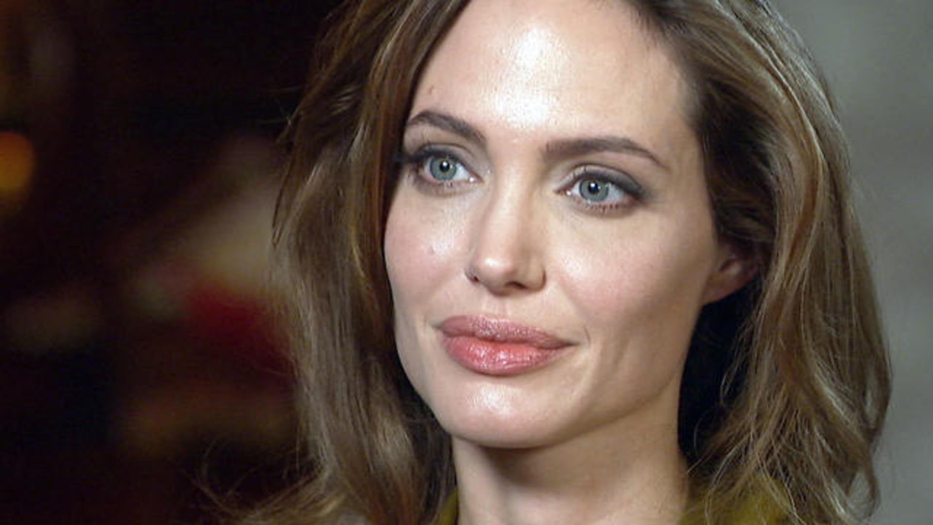 Angelina Jolie the new face of Louis Vuitton? - CBS News