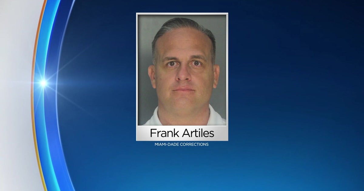 Frank Artiles’ attorney portrays ‘ghost candidate’ as scam artist Frank Artiles’ attorney portrays ‘ghost candidate’ as scam artist