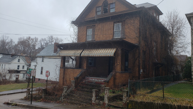 blighted-building-monessen.png 