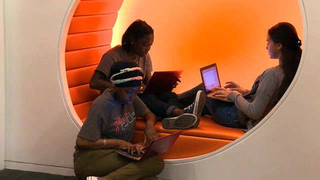 np-0619-girltech-640x360.jpg 