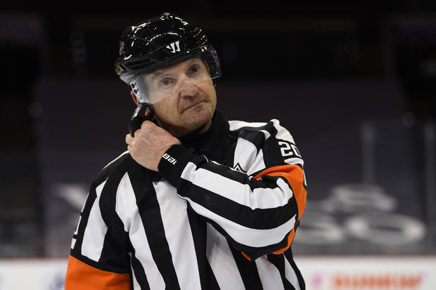 Referee Hot Mic Hockey 