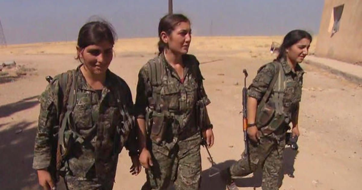 Syria's female soldiers prepare to take on Isis in battle for