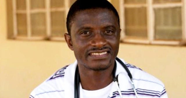 Surgeon who was treated for Ebola in Nebraska hospital dies - CBS News