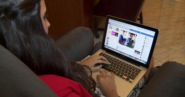 Social media and college admissions - CBS News