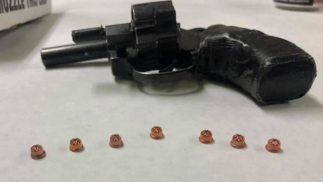 starter-pistol.jpg 