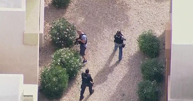 Gunman on the loose in Mesa, Arizona - CBS News