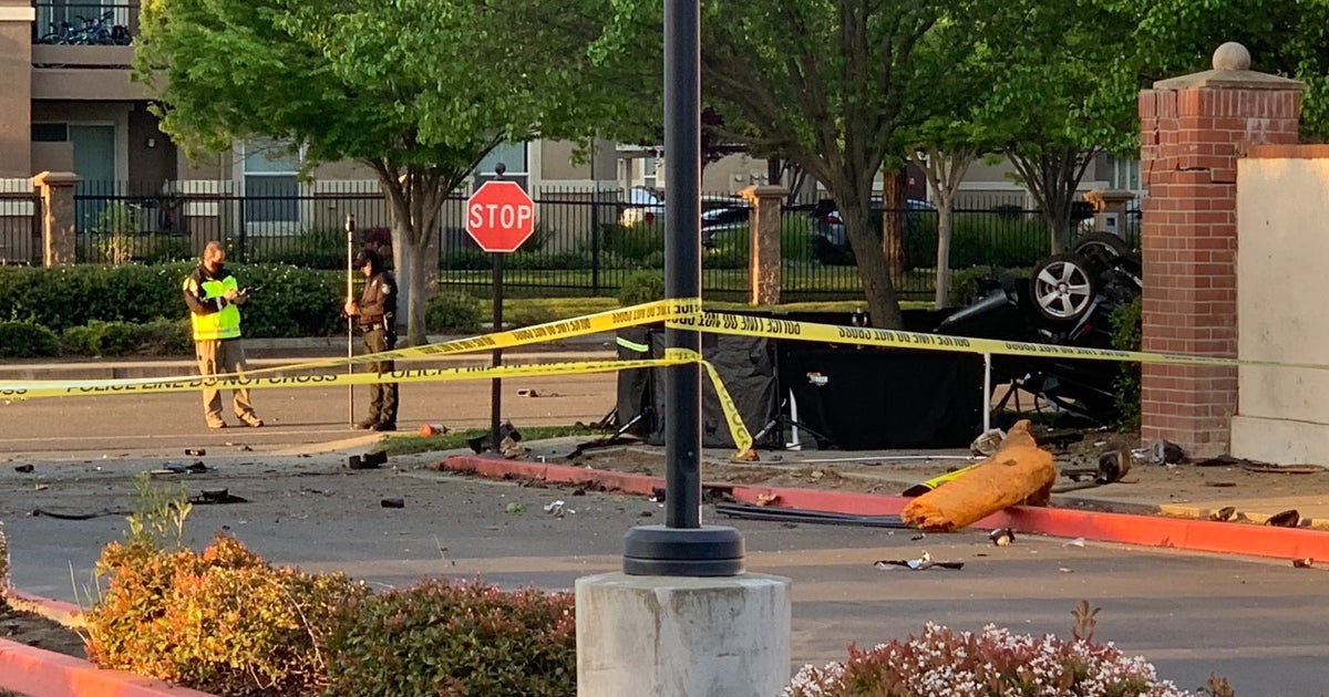 1 Person Killed In Crash Off Del Paso Road In Natomas - CBS Sacramento