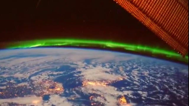aurora-cbsn-360921-640x360.jpg 