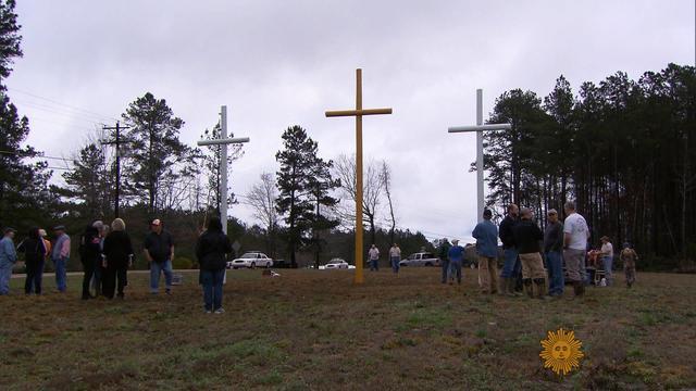 cross1i-370796-640x360.jpg 