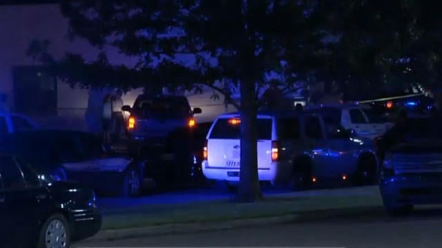 cbsn-0723-activeshooter3-425340-640x360.jpg 
