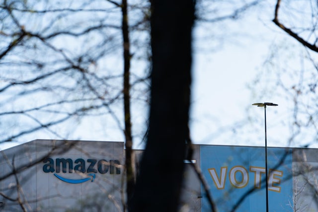Union Push At Amazon Warehouse In Alabama Reaches Final Day Of Vote 