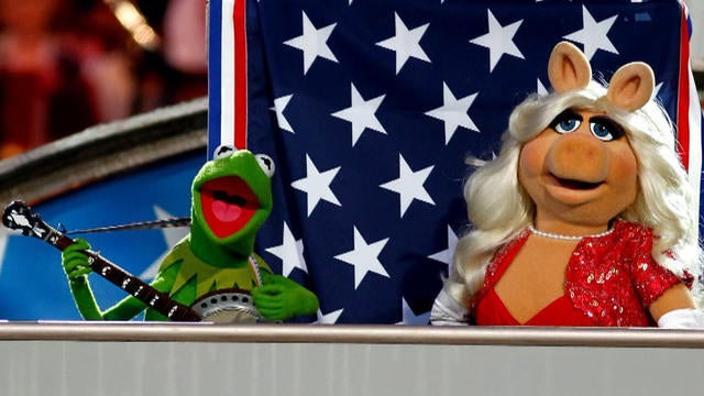 cbsn-kermit-misspiggy-429920-640x360.jpg 