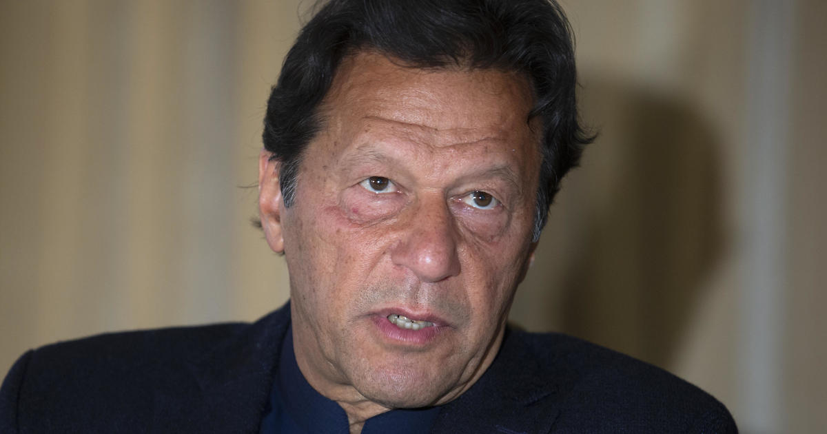 Бившият министър-председател на Пакистан Имран Хан бе арестуван след присъда в затвора за присъда за корупция