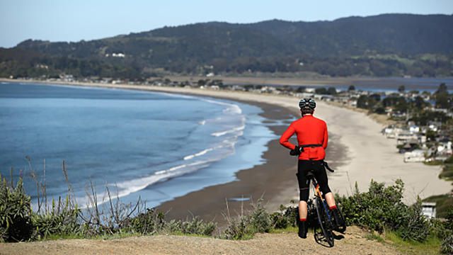 stinson-cyclist.jpg 