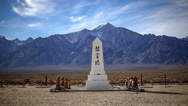 manzanar-monument.jpg 