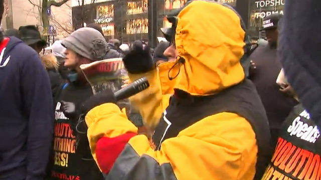 cbsn-protesters-stop-shoppers-471082-640x360.jpg 