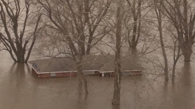 satmo-midwest-floods-479841-640x360.jpg 