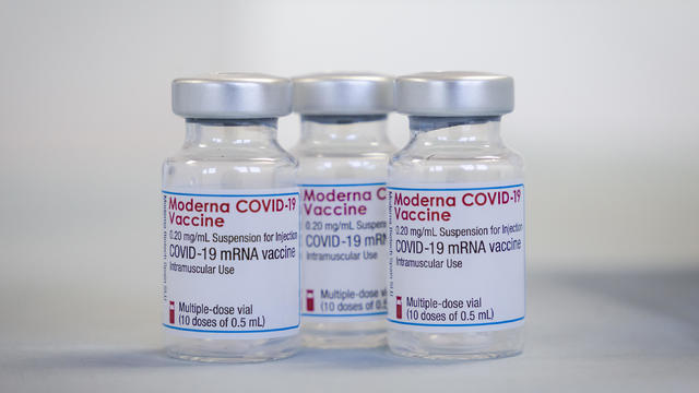 Second Dose Of Moderna Vaccine In Portugal 