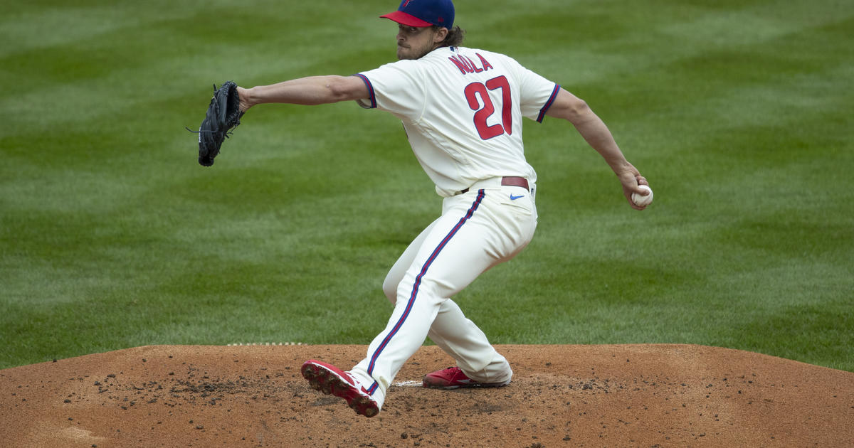 Nola pitches shutout ball into 9th, Phillies beat Braves 4-1