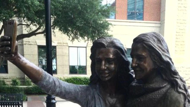 cbsn-art-selfie-0602-1072134-640x360.jpg 