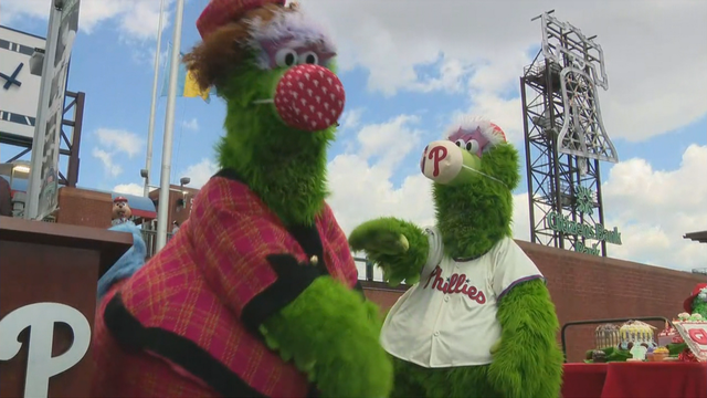 WSH@PHI: Phanatic goes all out to celebrate birthday 