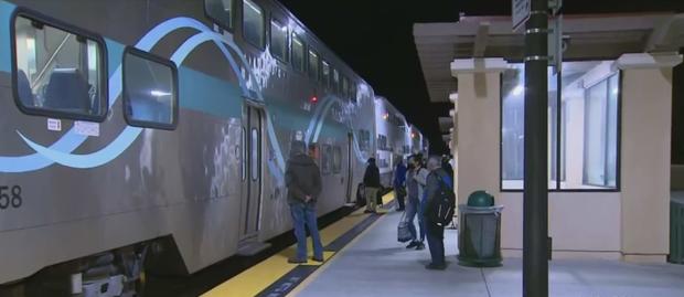 Metrolink Opens COVID Vaccination Clinics At Palmdale, Lancaster Train Stations 