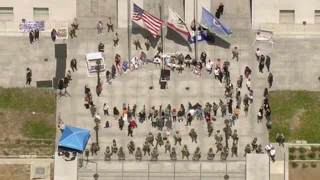 protesters-villanueva-newser.jpg 