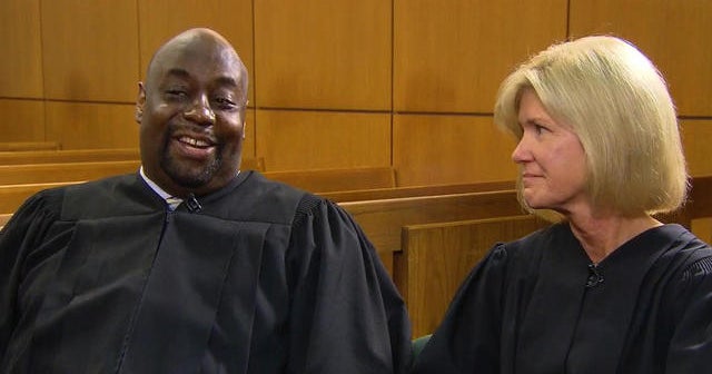 Wisconsin judge saves colleague's life with kidney donation CBS News