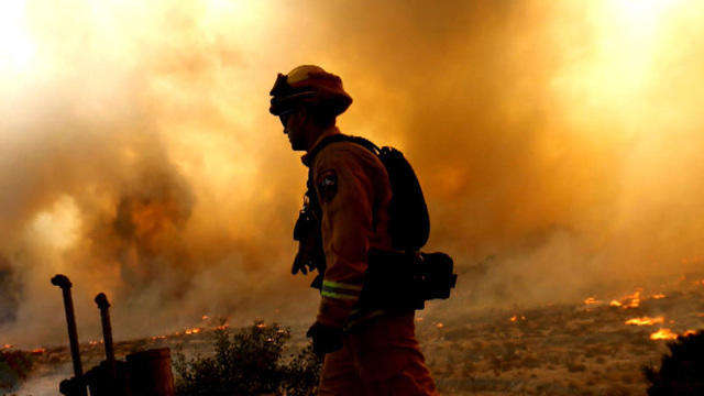 0818-cbsn-nyw-cawildfires-1108764-640x360.jpg 