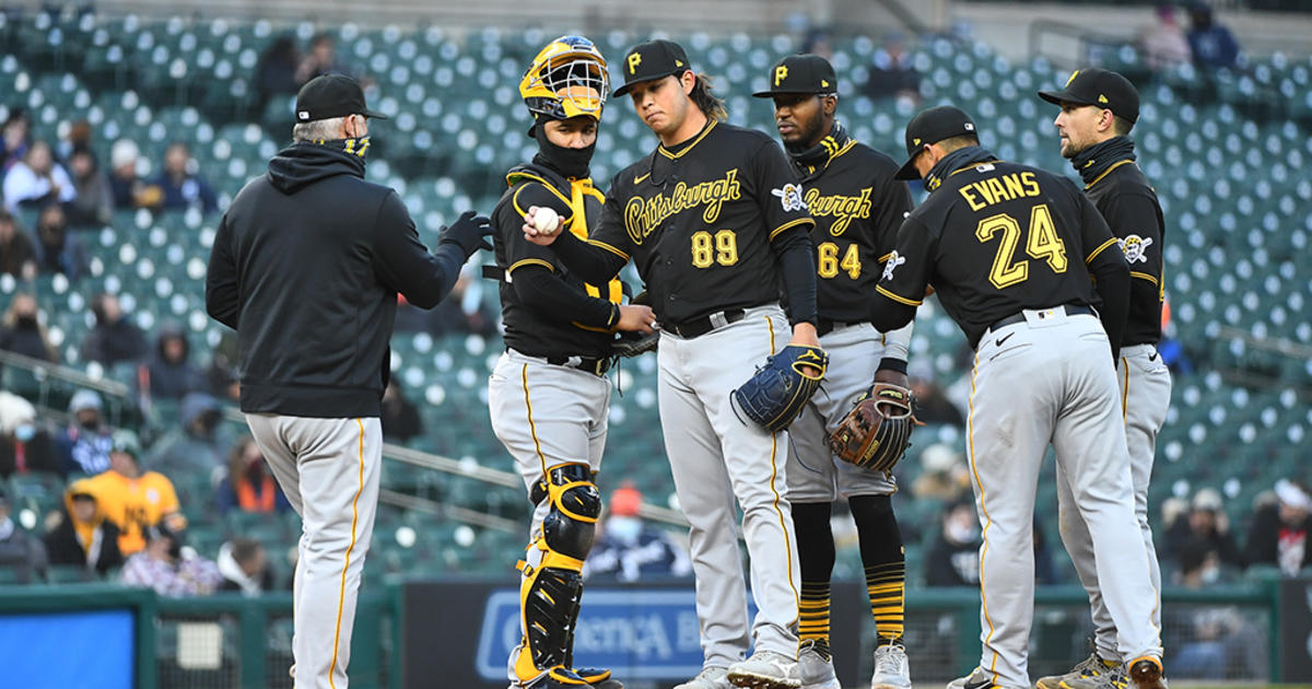 Lopsided loss to Cubs marks No. 100 for Pirates this season