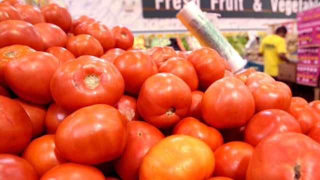 cbsn-1018-tomatostorage-1154693-640x360.jpg 