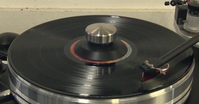 Vinyl making a comeback CBS News