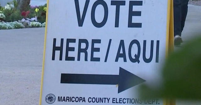Phoenix voters face long lines, early voting issues - CBS News