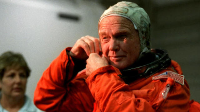 1208-cbsn-vjq-rememberingjohnglenn-1196706-640x360.jpg 