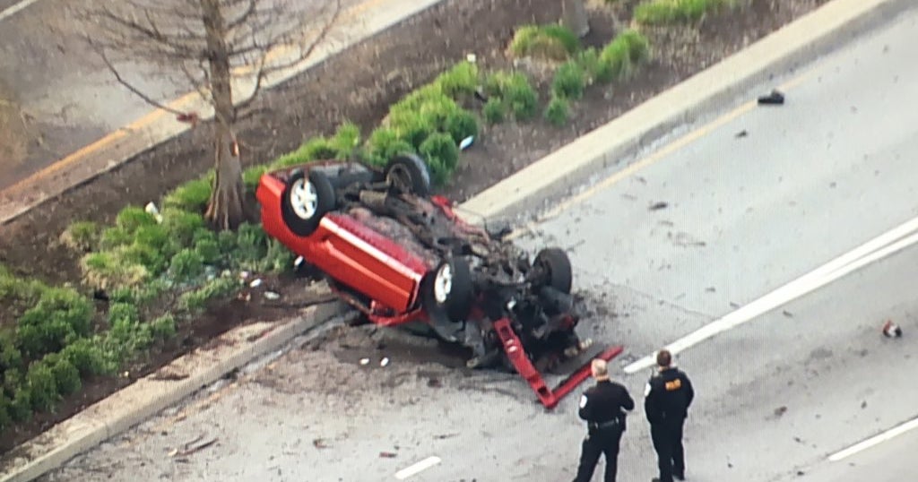 3 Thrown From Car, Critically Injured In Evergreen Park Crash CBS Chicago