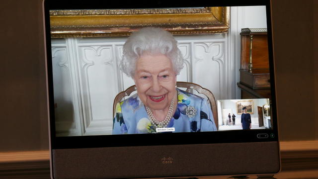 Virtual audience at Buckingham Palace 