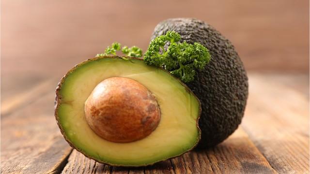 avocadohandthumbnail-1314750-640x360.jpg 