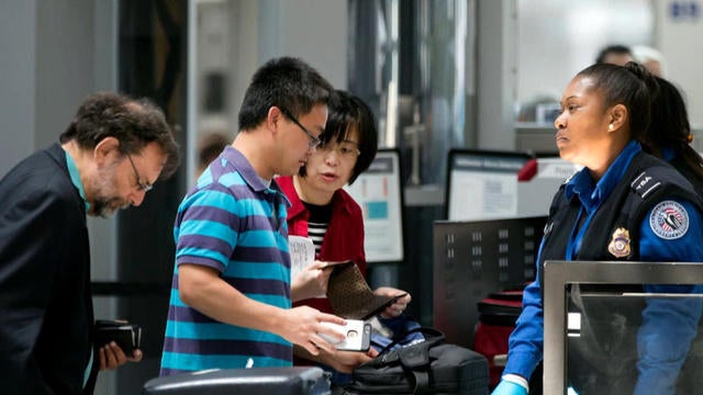 0628-cbsn-mah-airportsecurity-1345772-640x360.jpg 