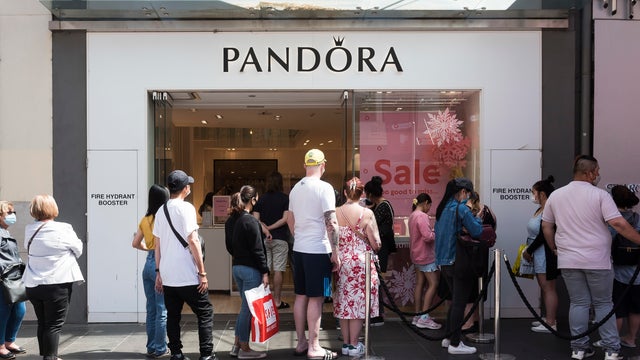 Australians Celebrate Boxing Day Under COVID-19 Restrictions 