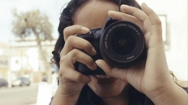 cbsn-fusion-the-las-fotos-project-empowers-young-women-in-communities-of-color-through-photography-classes-thumbnail-709612-640x360.jpg 