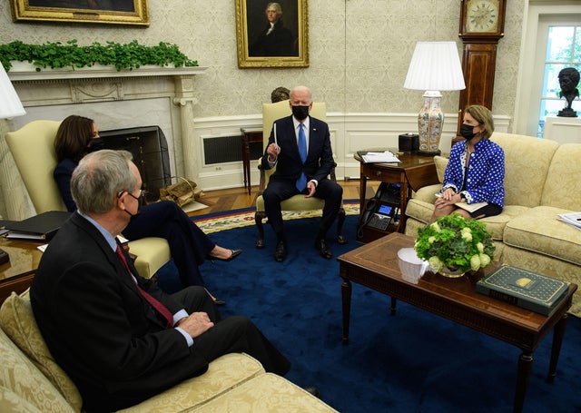 US-POLITICS-BIDEN-INFRASTRUCTURE