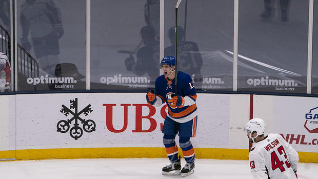 NHL: APR 01 Capitals at Islanders 