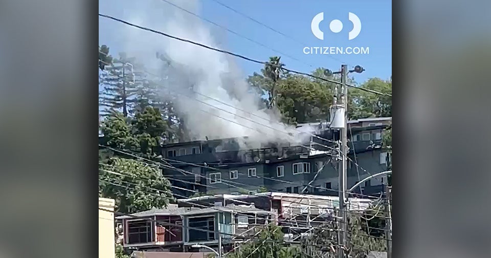 Residents Displaced in 2-Alarm Fire at Oakland Apartment Building - CBS ...