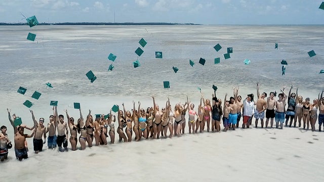 Florida-Keys-Coral-Shores-Graduation-Hat-Toss-Sandbar.jpg 