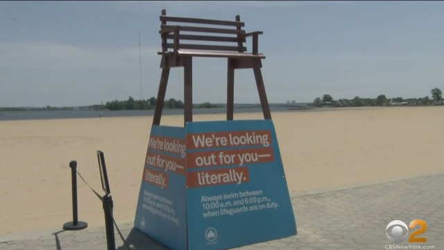 nyc-public-beach-lifeguard.png 