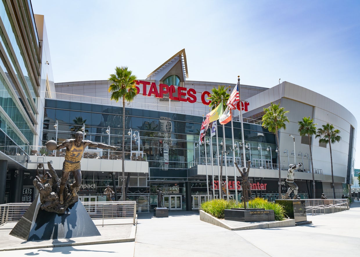 Lakers Sign Deal To Remain In Staples Through 2041 - CBS Los Angeles