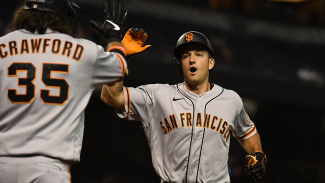 giants_diamondbacks_1320260010.jpg 