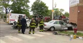 Car Hits Church In West Garfield Park - CBS Chicago