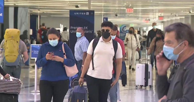 Air travel reaches pandemicera highs for Memorial Day weekend CBS News