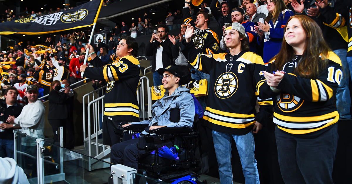 Hurley-Burly: Local Bruins fans get the shirt off their backs